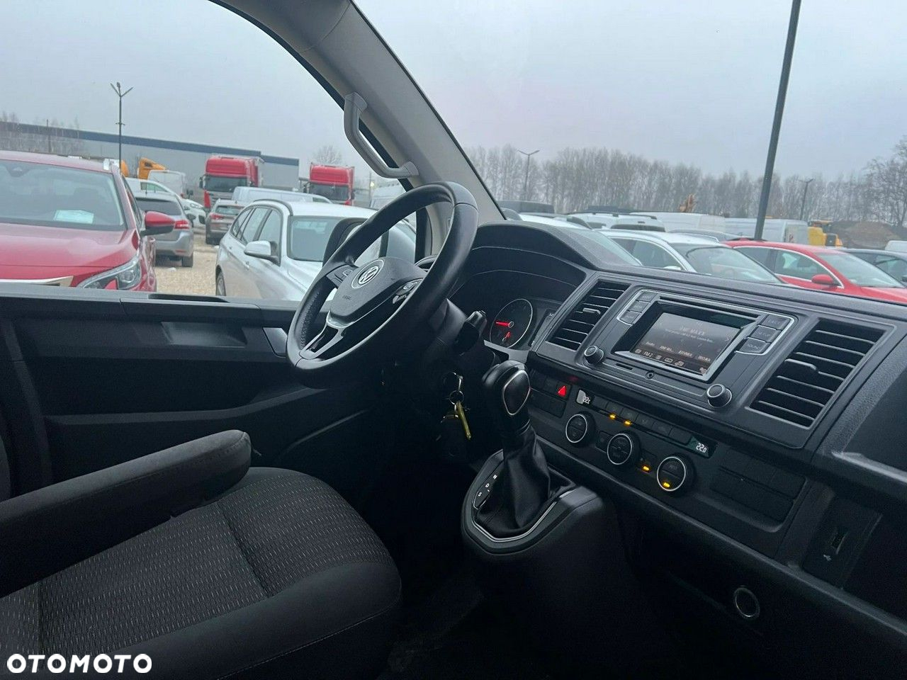 Volkswagen Caravelle 2.0 TDI L2 Highline DSG - 2
