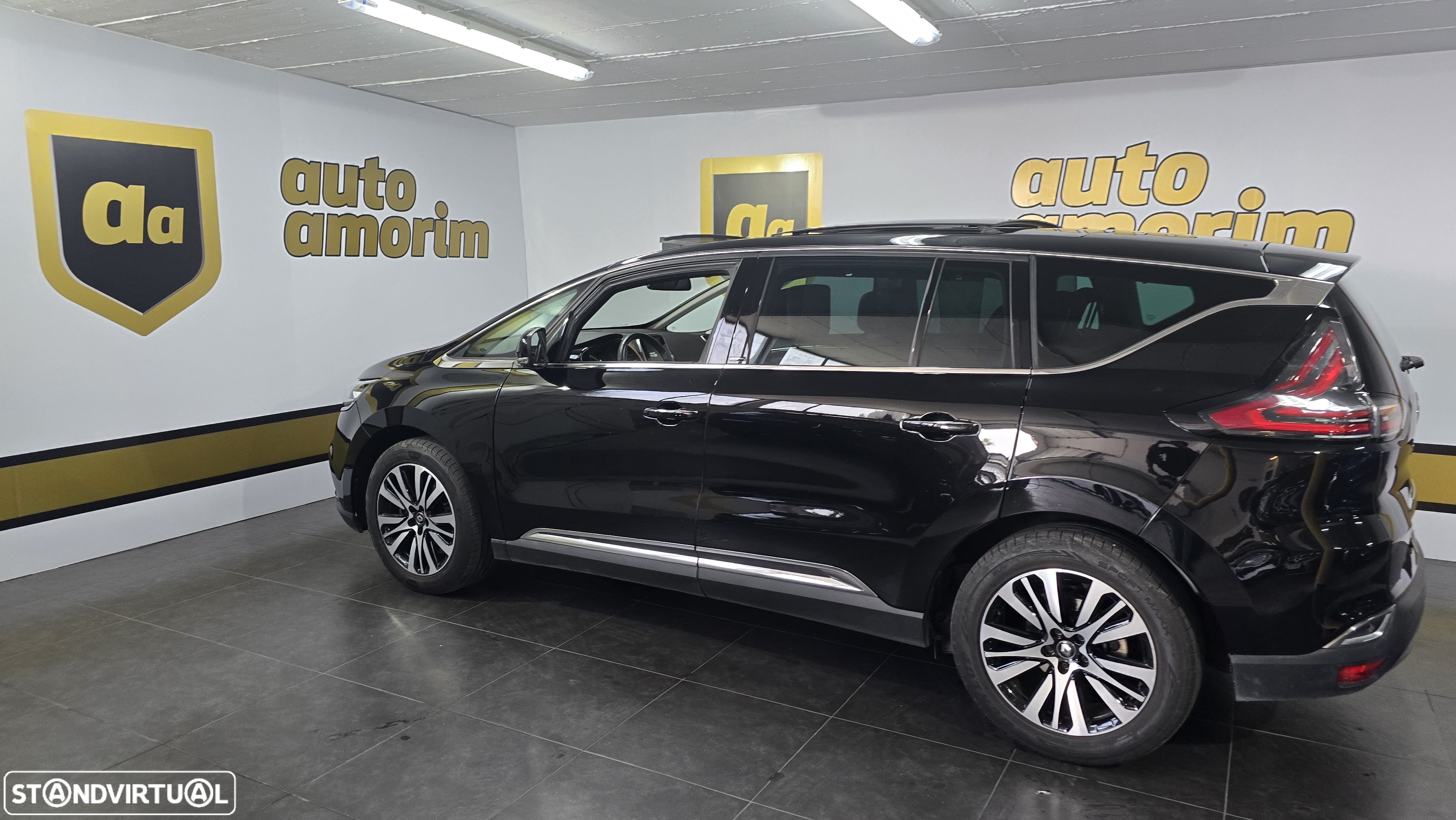 Renault Espace 1.6 dCi Initiale Paris EDC - 9