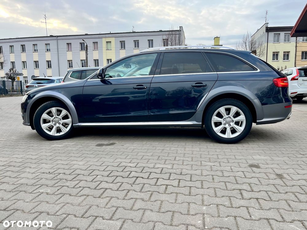 Audi A4 Allroad - 16
