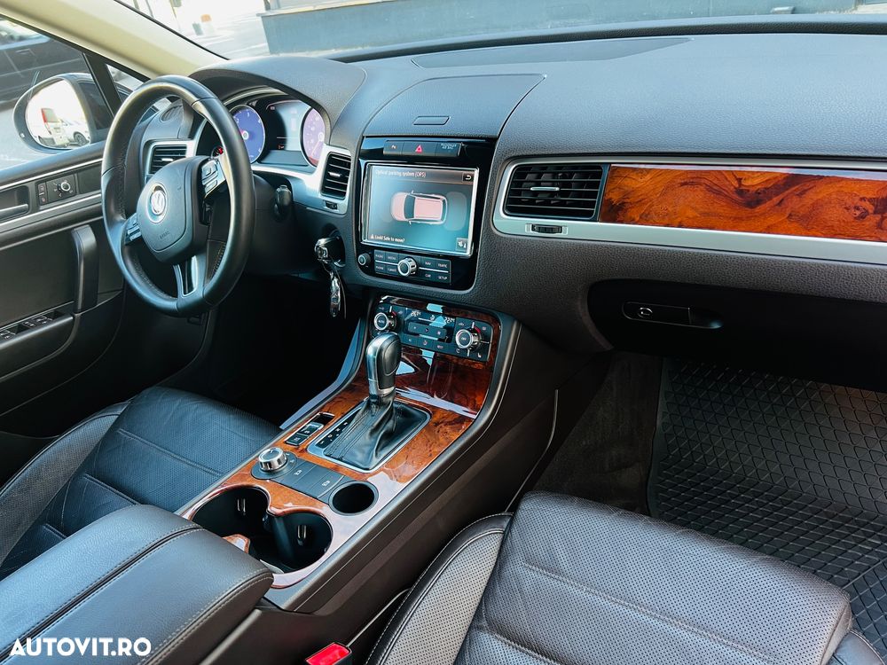 Volkswagen Touareg - 17
