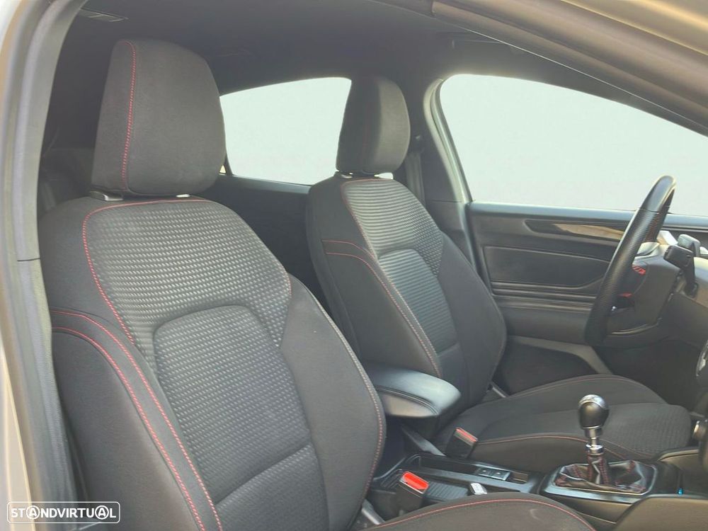 Ford Focus 1.0 EcoBoost MHEV ST-Line - 15
