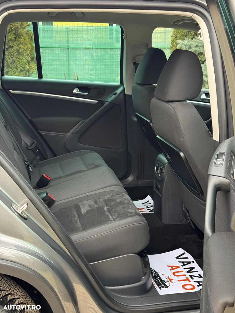 Volkswagen Tiguan 2.0 TDI DPF BlueMotion Technology Exclusive - 9
