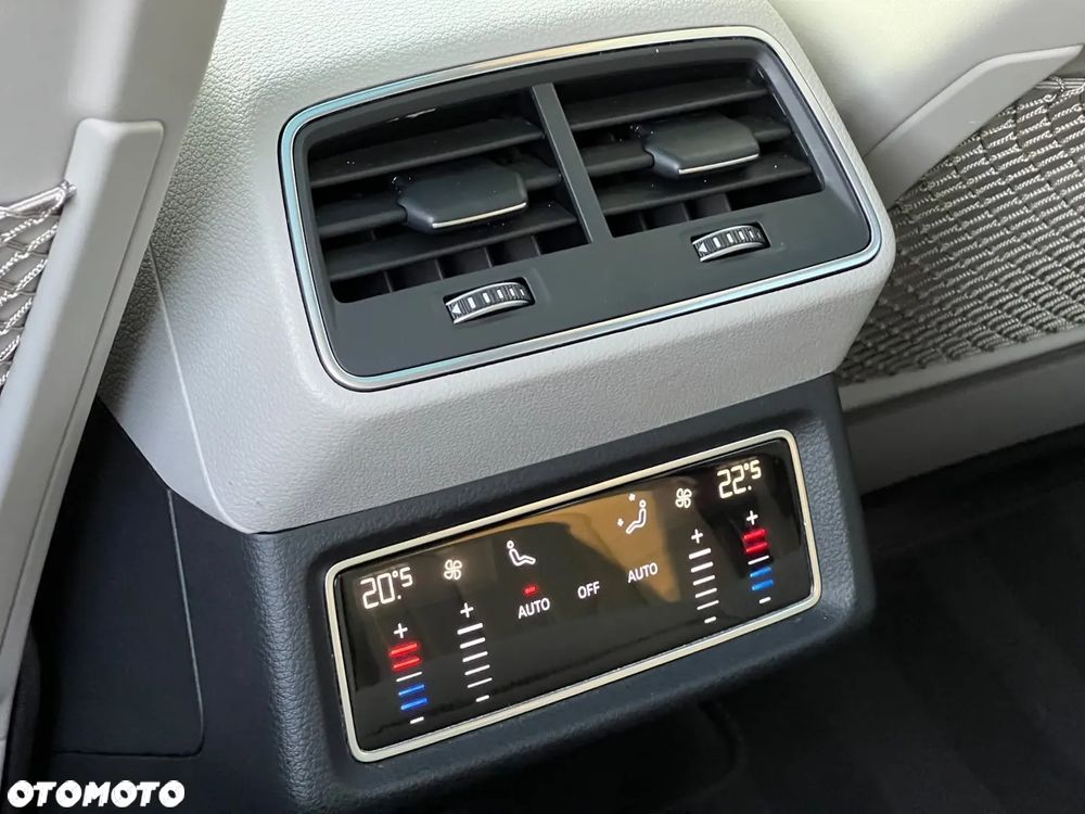 Audi e-tron 55 Quattro S Line - 35