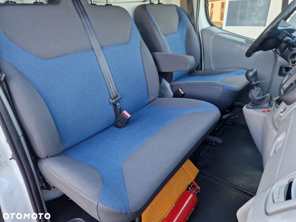Renault TRAFIC - 8