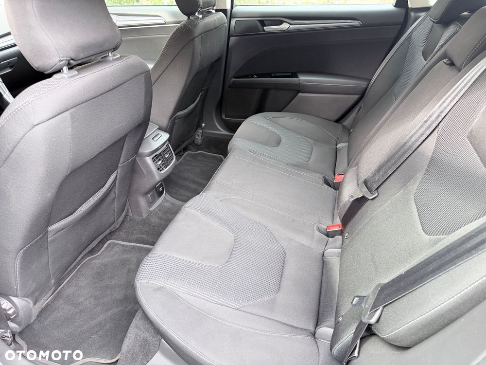 Ford Mondeo 2.0 EcoBlue Titanium - 19