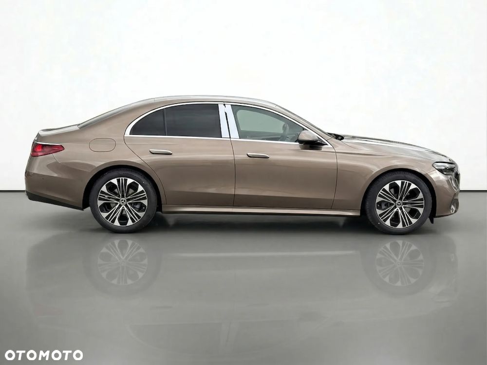 Mercedes-Benz Klasa E - 9