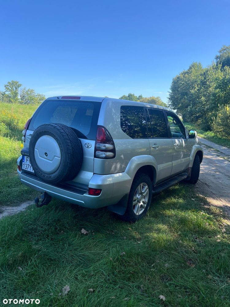 Toyota Land Cruiser - 5