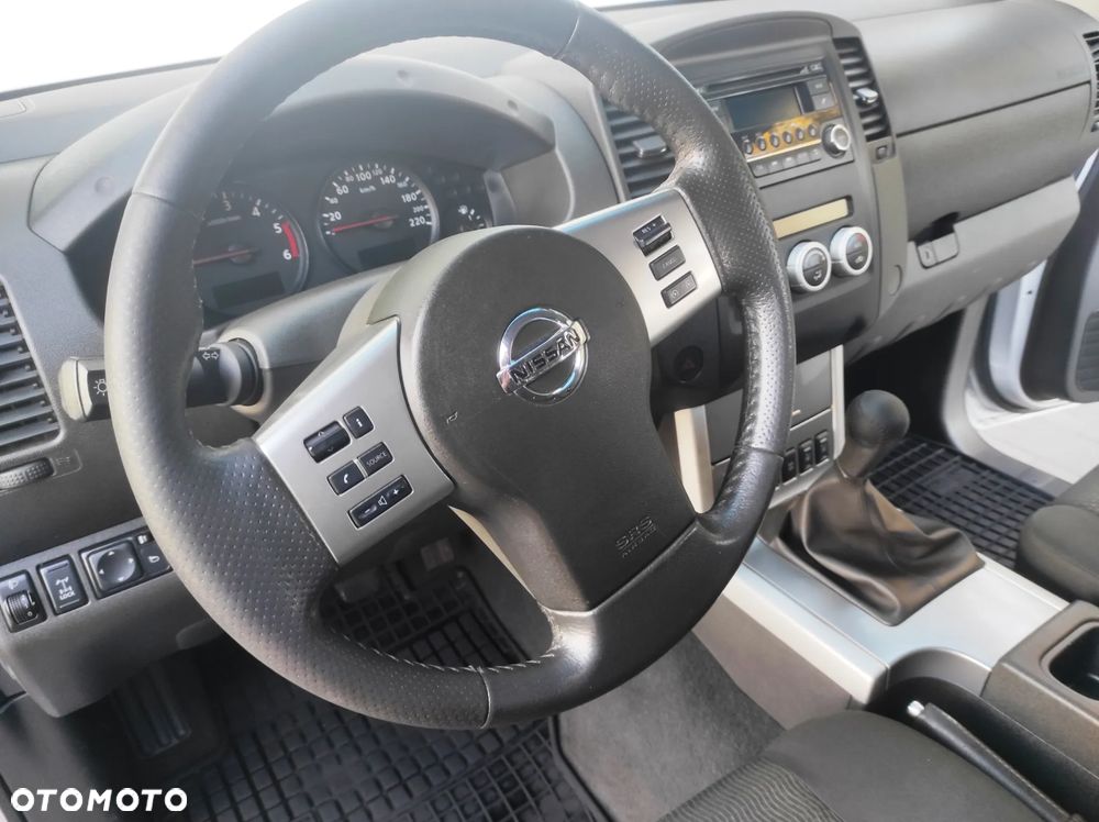 Nissan Navara 2.5 D LE - 20