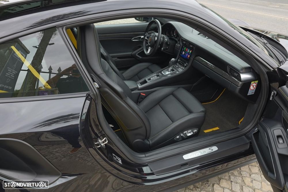 Porsche 911 Série F - 9