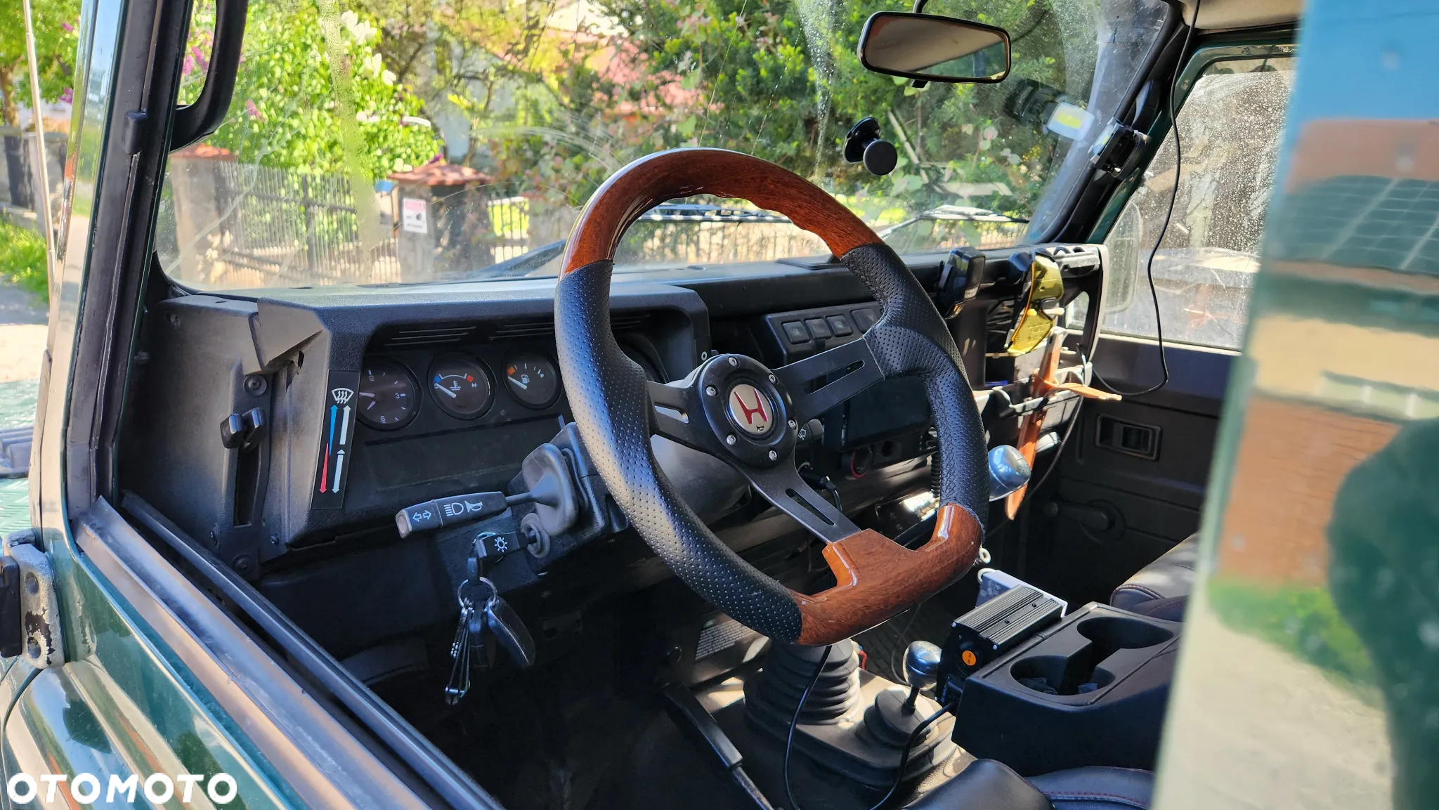 Land Rover Defender 110 2.5 TDI - 24