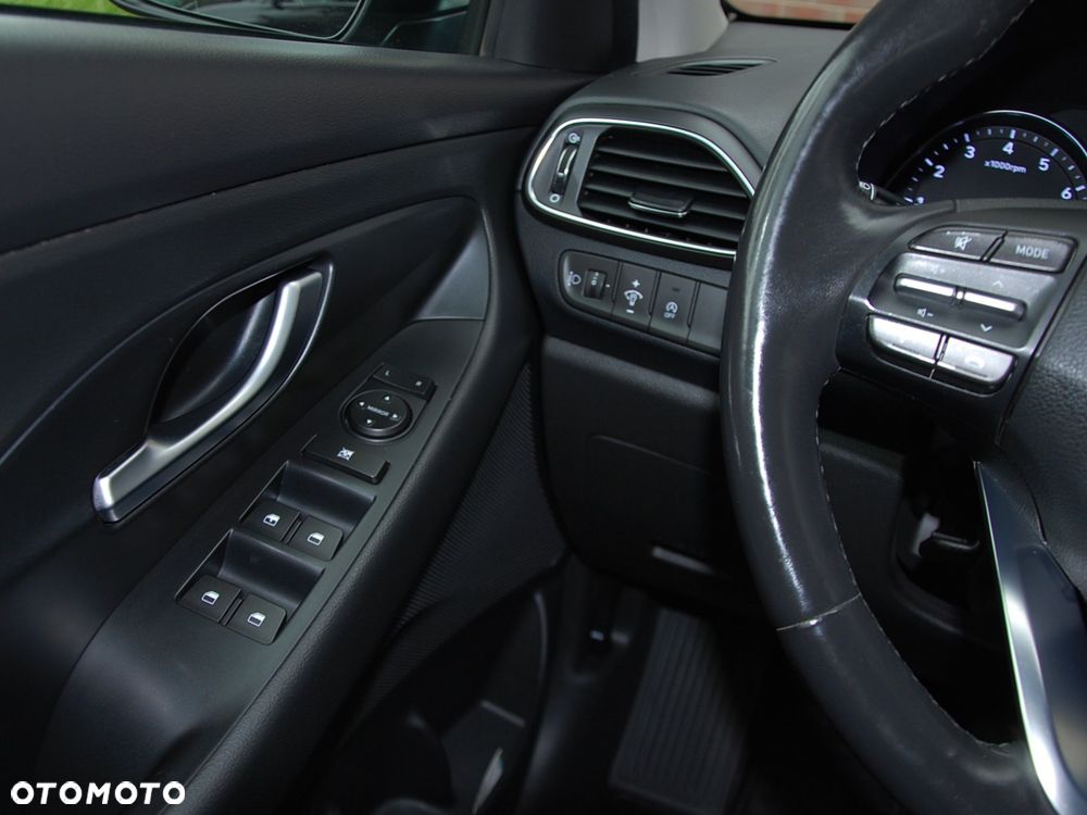 Hyundai i30 1.5 DPI Modern - 34