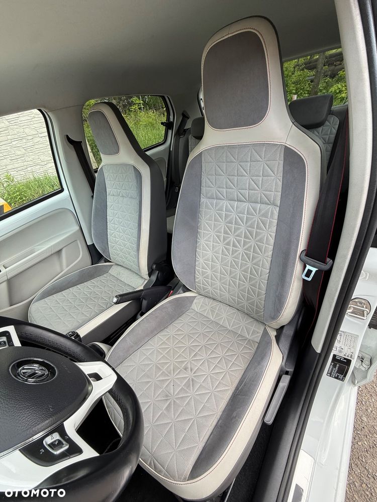 Volkswagen up! (BlueMotion Technology) beats - 10