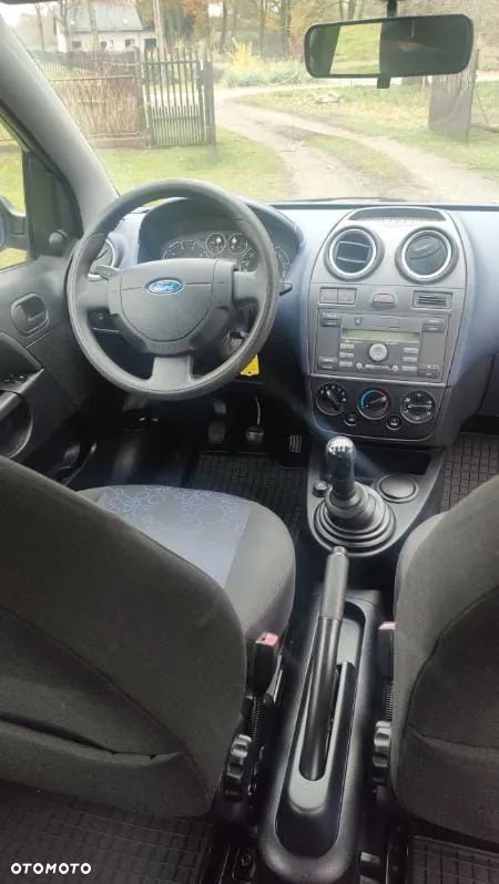 Ford Fiesta 1.3 - 8