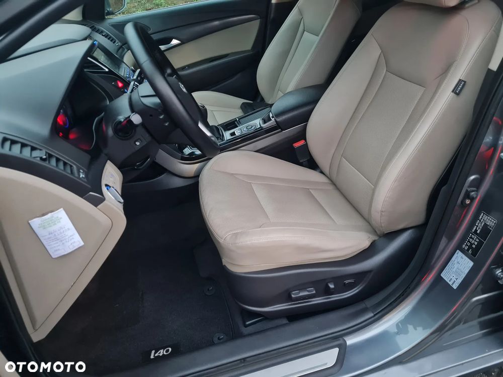 Hyundai i40 Kombi 1.7 CRDi Premium - 33