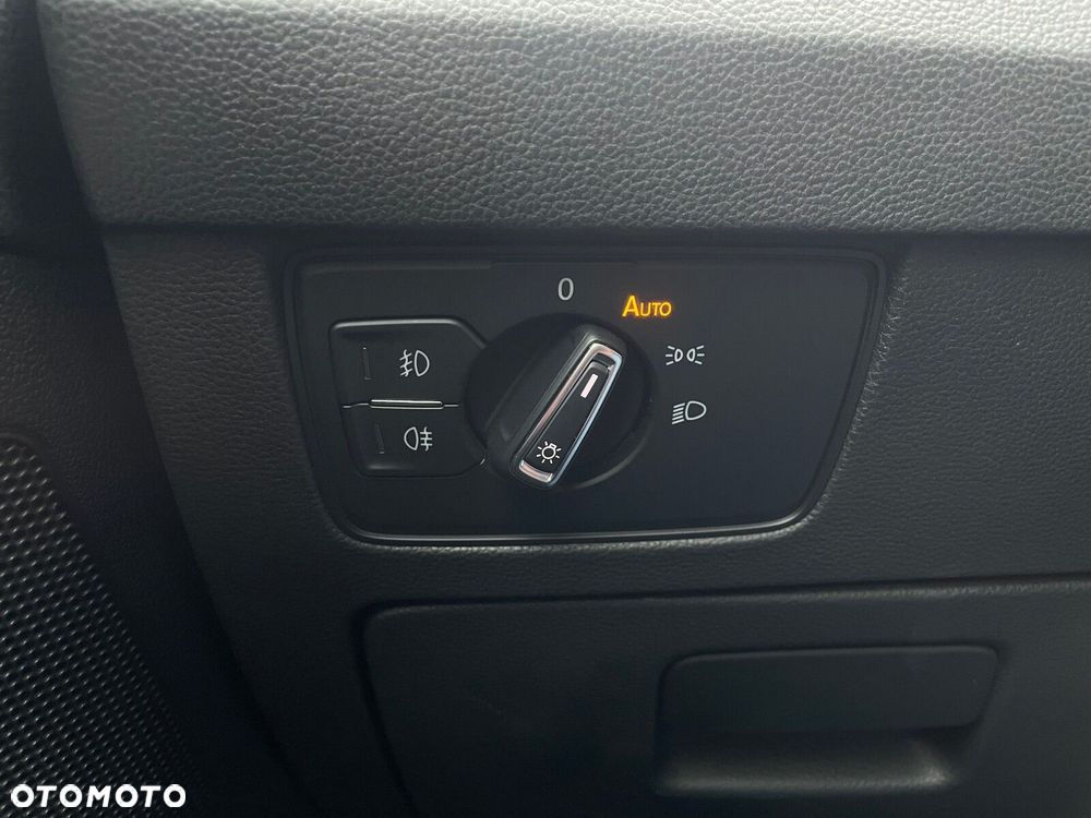 Volkswagen Passat Variant 1.5 TSI EVO Business DSG - 34