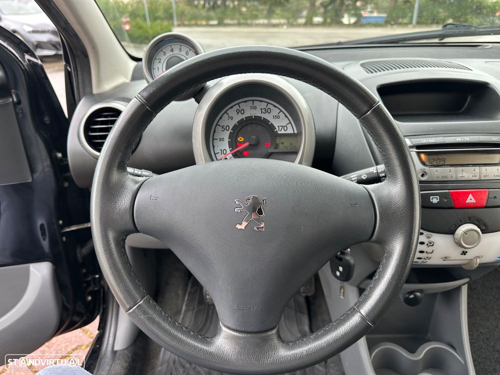 Peugeot 107 1.0 Black&Silver E5 - 14