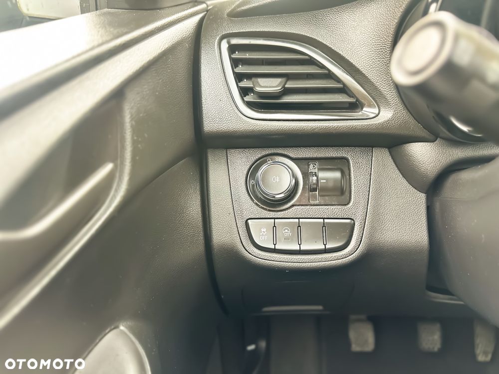 Opel Karl 1.0 Enjoy - 11