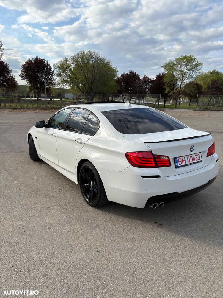 BMW Seria 5 530d Aut. Luxury Line - 4