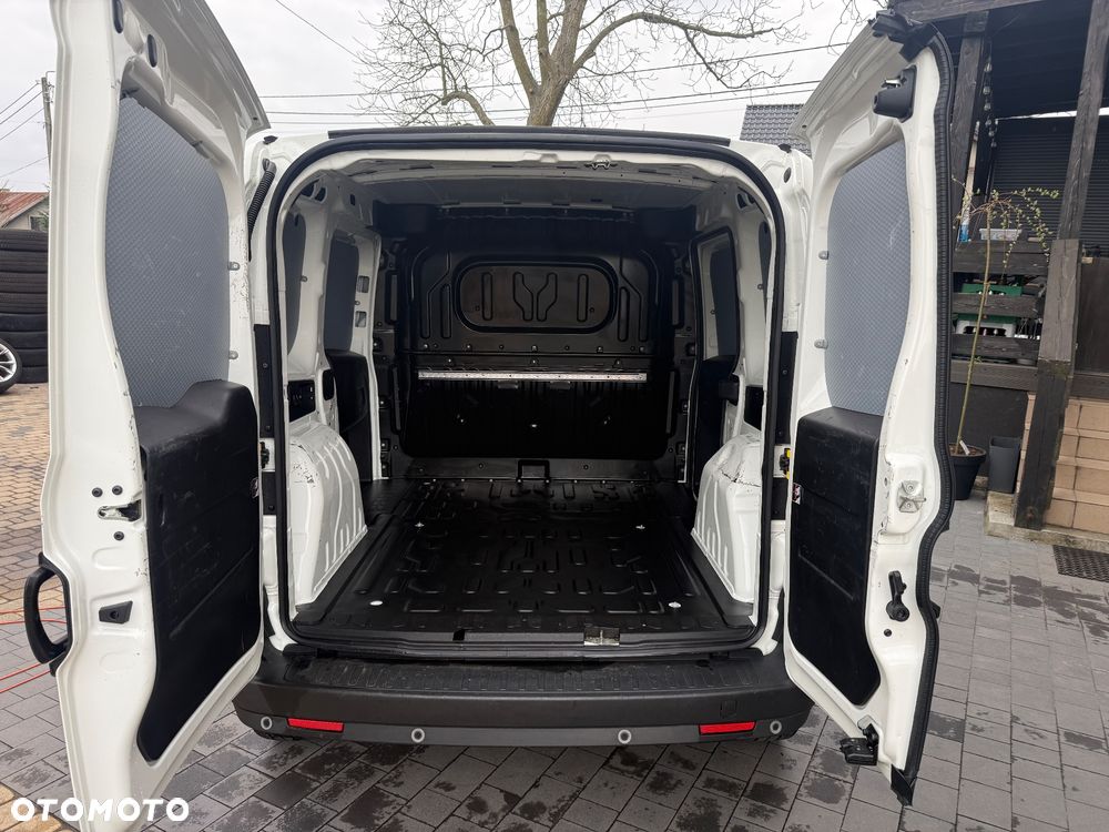 Fiat DOBLO - 11