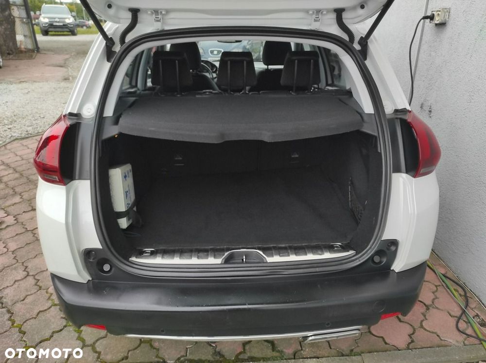 Peugeot 2008 - 16