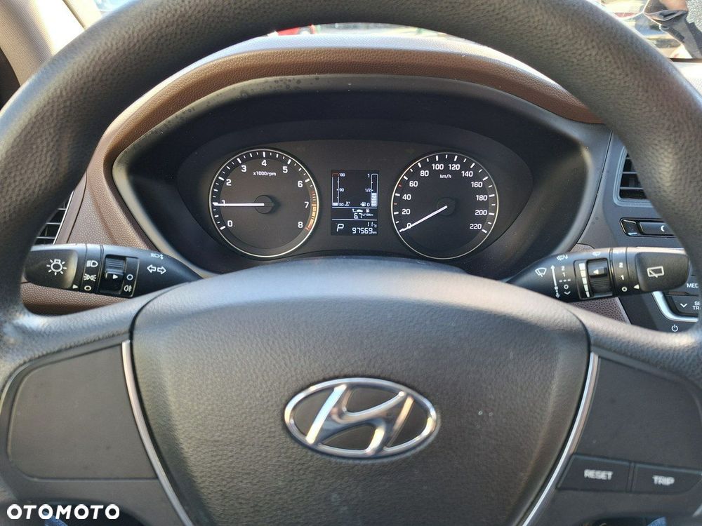 Hyundai i20 1.4 Classic + - 19