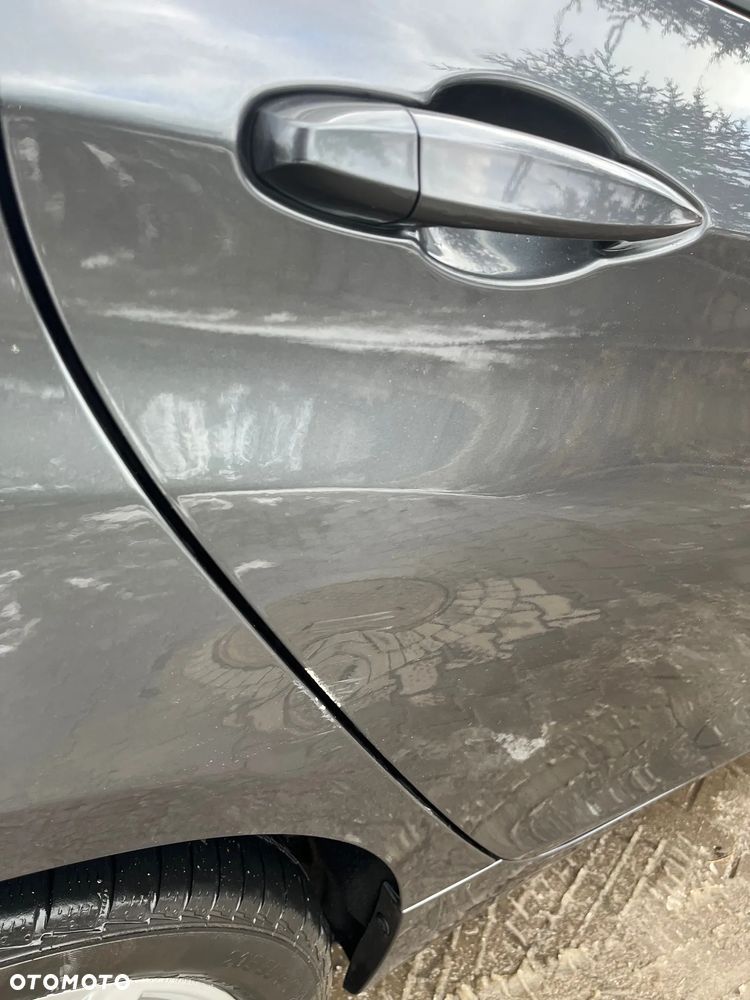 BMW Seria 2 218d xDrive Sport Line - 9