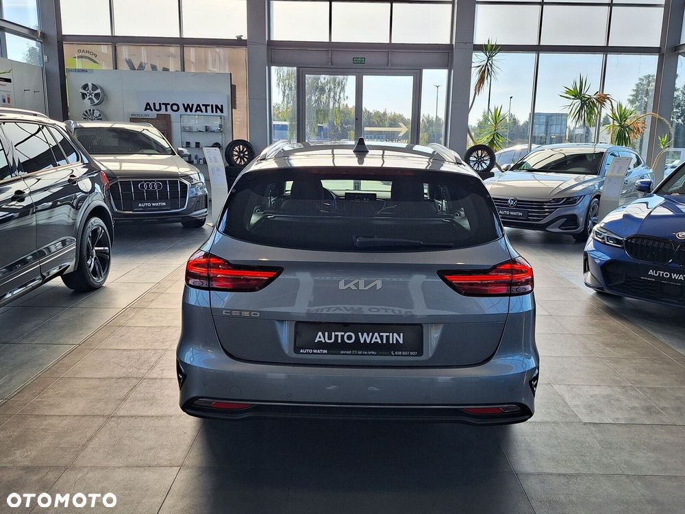 Kia Ceed 1.5 T-GDI M - 12