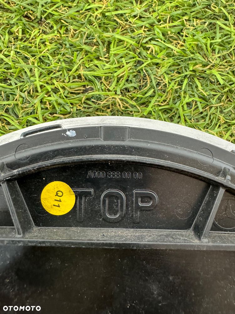 Znaczek Emblemat Mercedes A0008880000 - 8