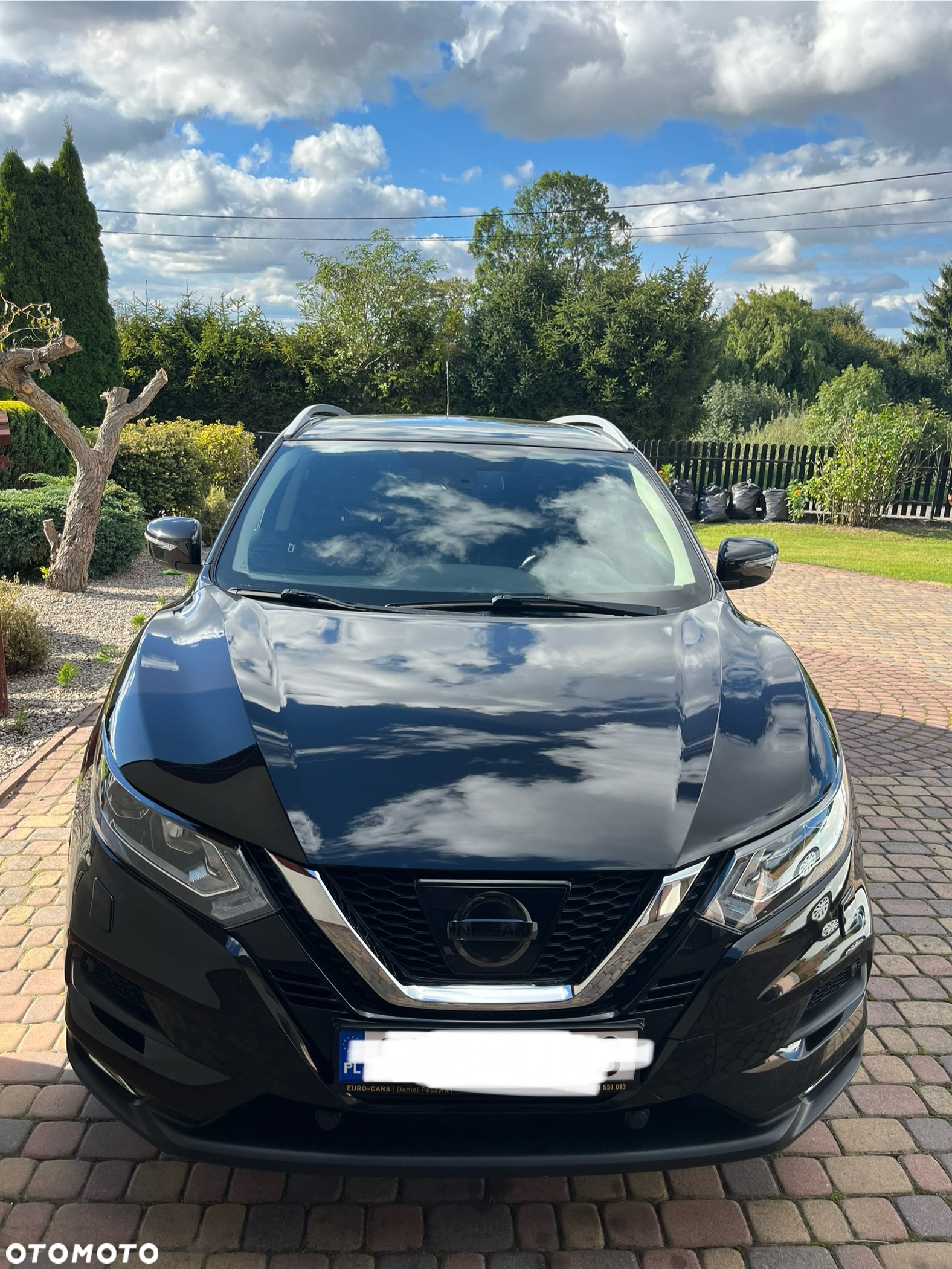 Nissan Qashqai - 2
