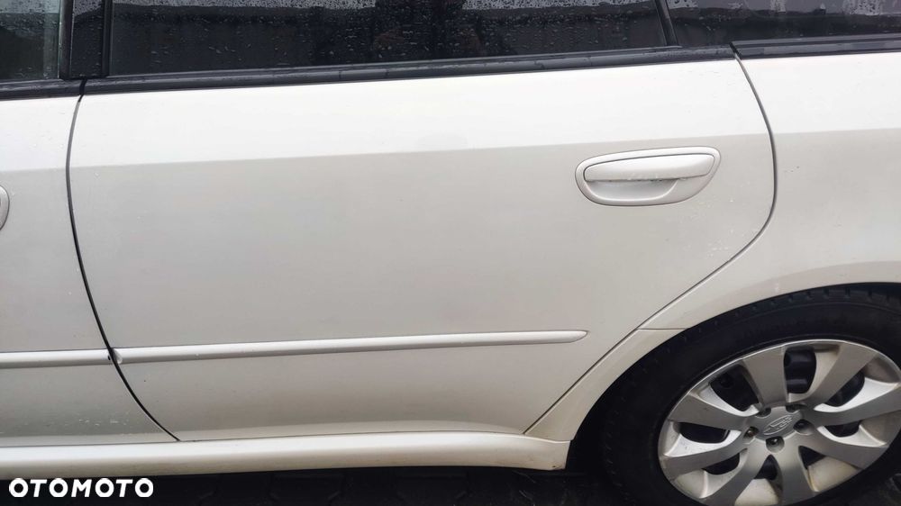 DRZWI KOMPLETNE LEWY TYŁ SUBARU LEGACY IV KOMBI 37J - 12