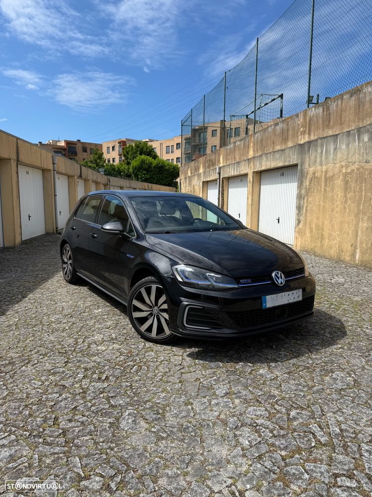 VW Golf 1.4 GTE Plug-in - 1