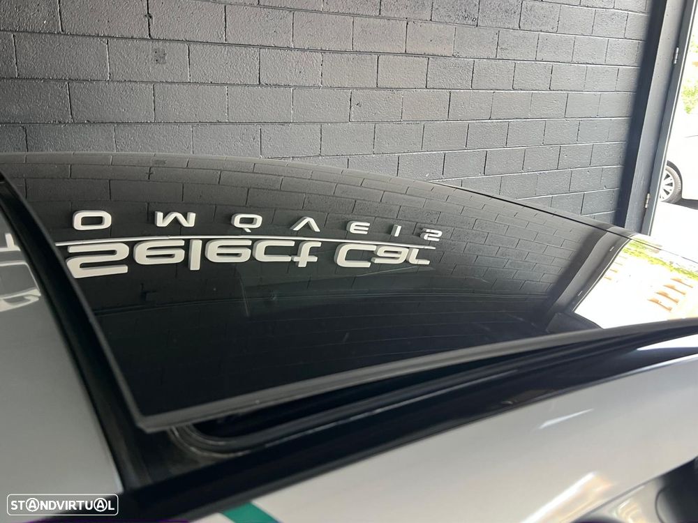 Mercedes-Benz A 45 AMG 4Matic Speedshift 7G-DCT PETRONAS 2015 World Champion Edition - 21