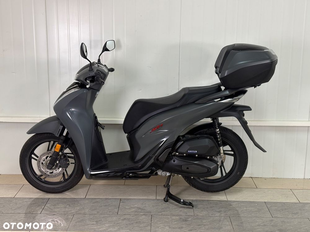 Honda SH - 5