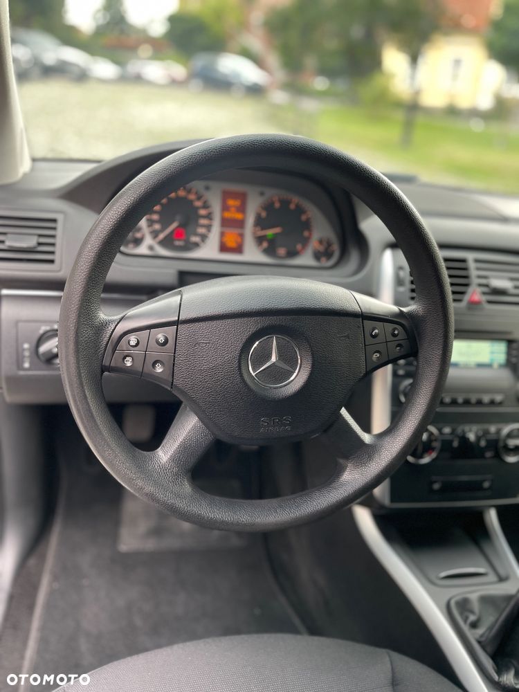 Mercedes-Benz Klasa B - 31