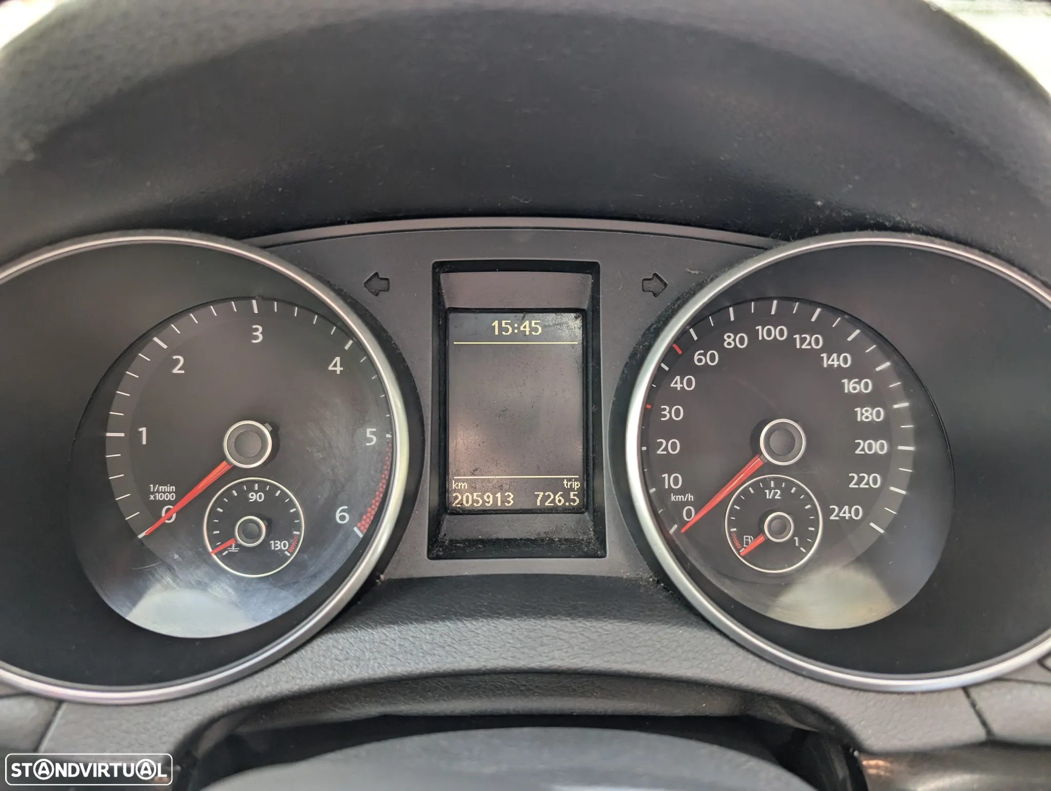 VW Golf 2.0 TDi Confortline - 11