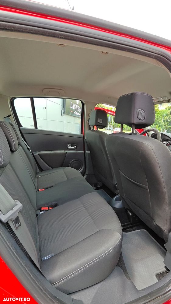 Renault Clio III 1.2 16V Dynamique - 15