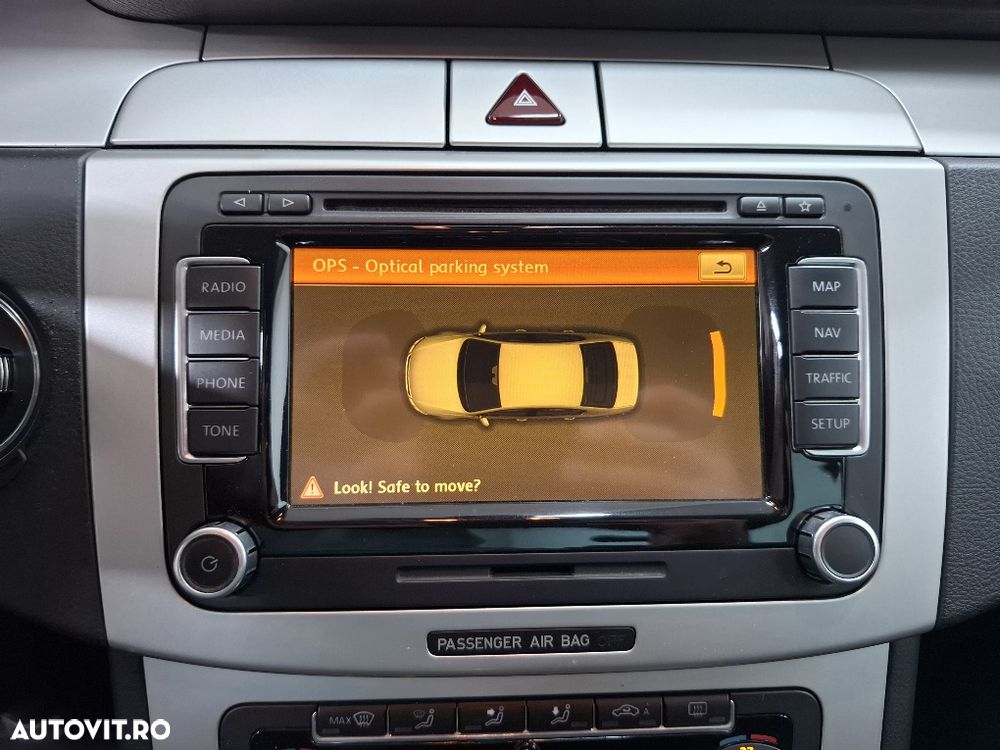 Volkswagen Passat 1.6 TDI DPF BlueMotion Technology Comfortline - 19