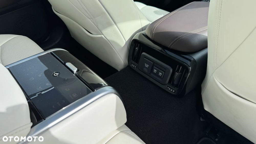 Toyota Mirai Luxury - 27