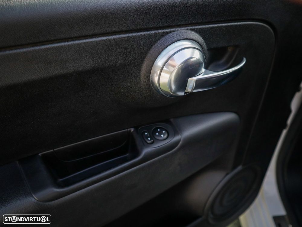 Fiat 500 1.0 Hybrid Connect - 28