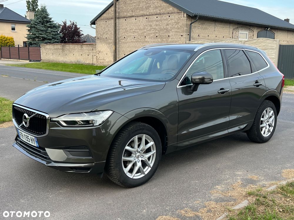 Volvo XC 60 D4 Momentum - 1