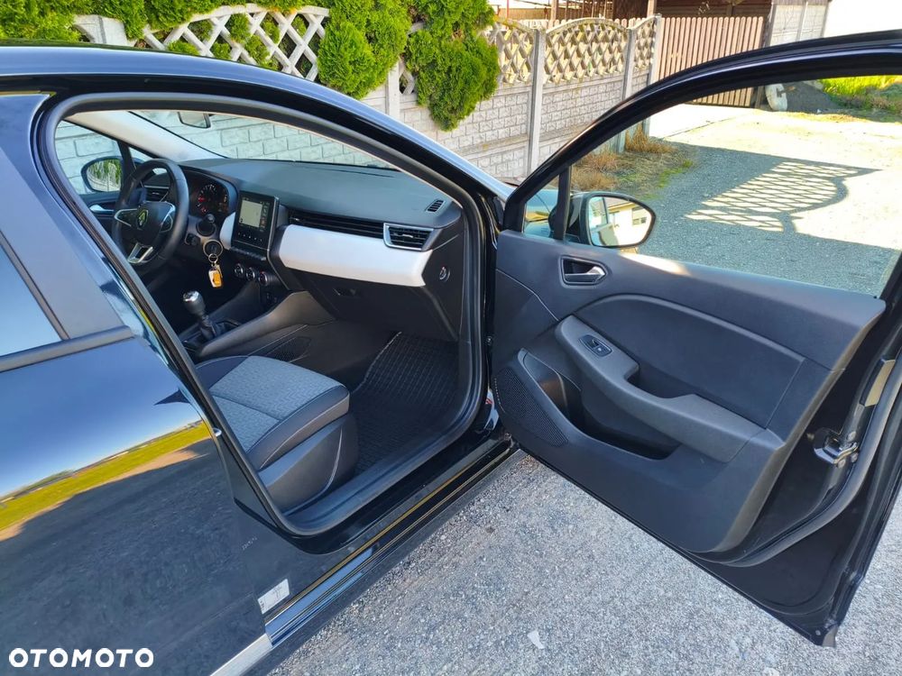 Renault Clio - 15