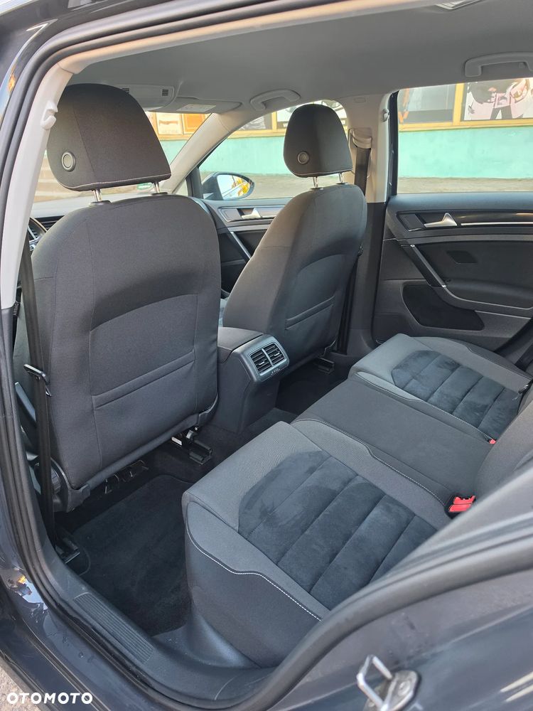 Volkswagen Golf 1.6 TDI Comfortline DSG - 25