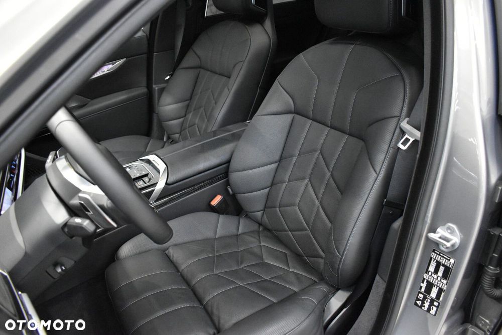 BMW Seria 7 - 11