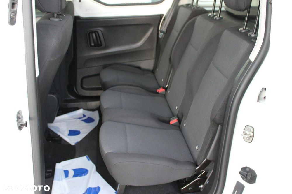 Toyota Proace City - 12