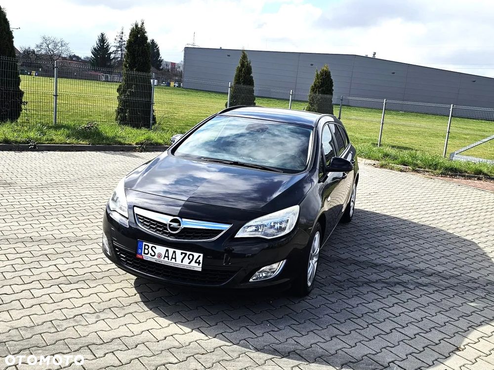 Opel Astra 1.4 T Sport - 2