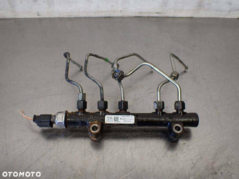 LISTWA WTRYSKOWA PEUGEOT 301 9685297580 - 1