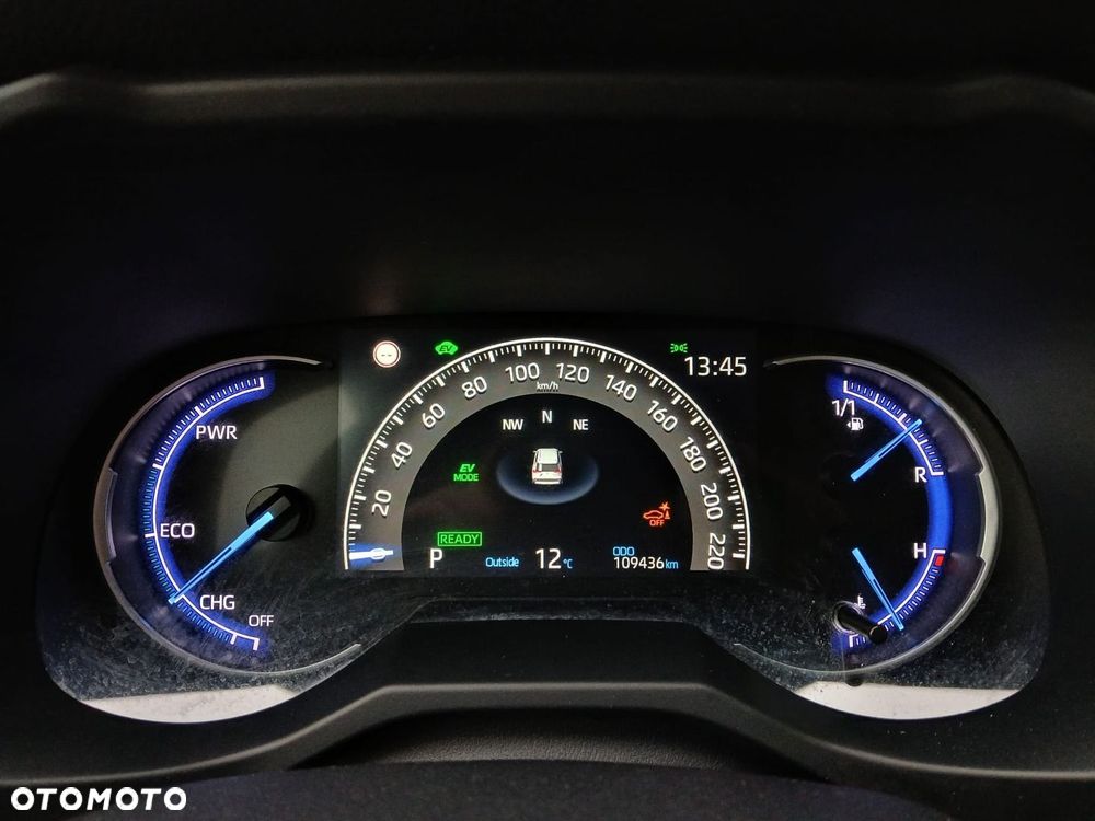 Toyota RAV4 2.5 Hybrid Black Edition by JBL 4x4 - 30