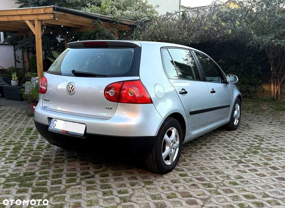 Volkswagen Golf V 1.9 TDI Trendline - 35