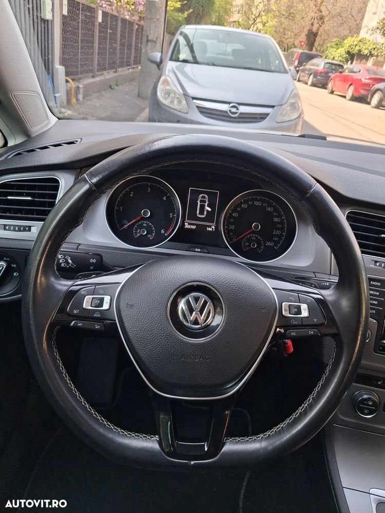 Volkswagen Golf 1.6 BlueTDI DSG Cup - 10