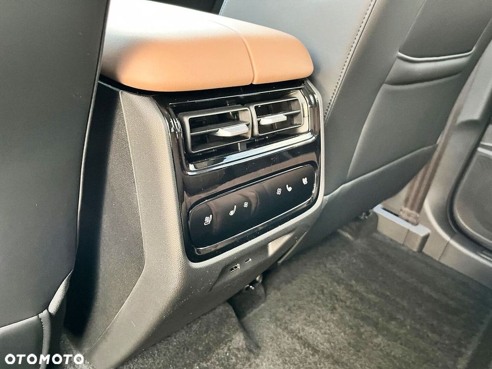 Chery Tiggo 9 - 11
